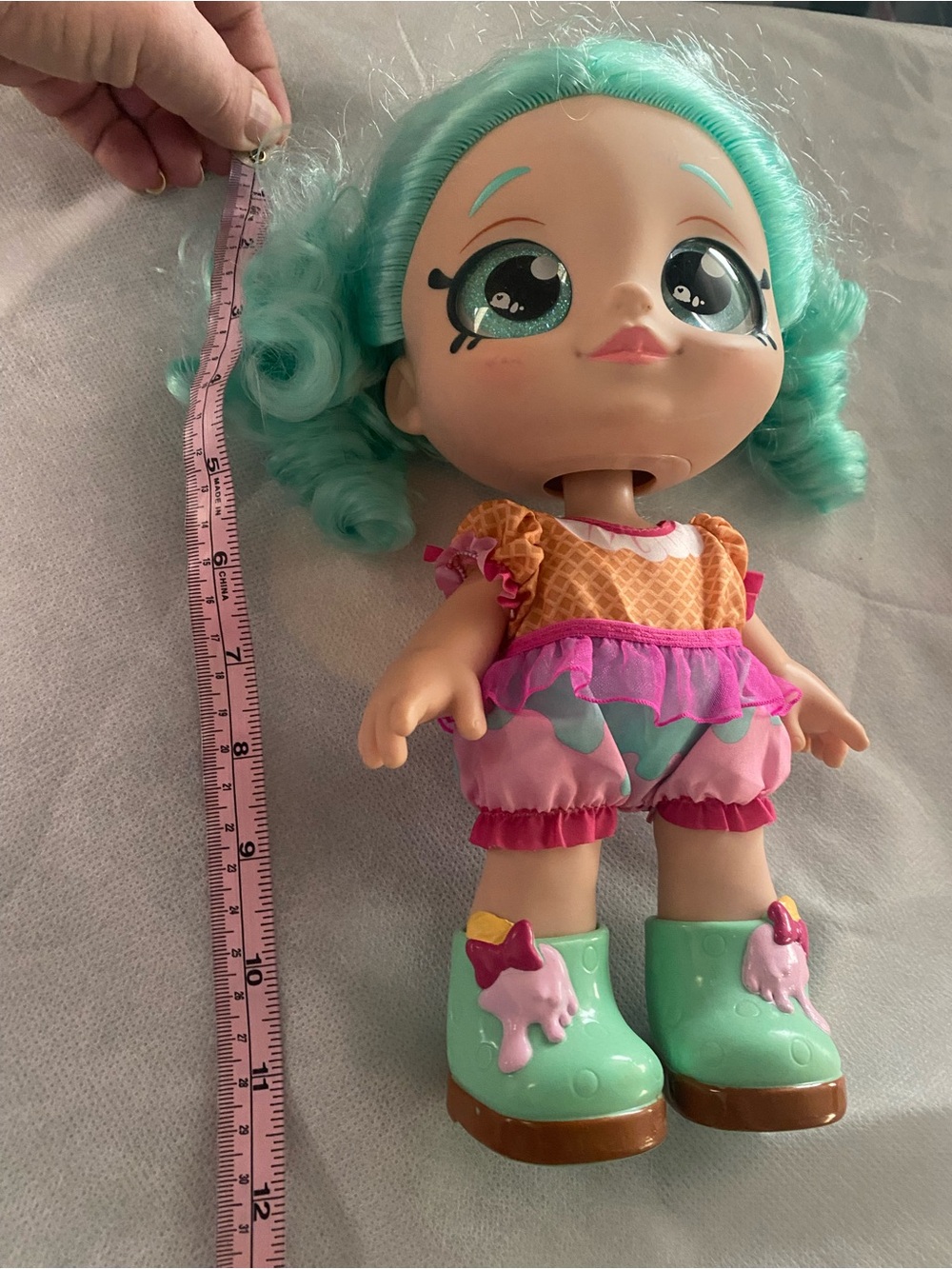 Kindi Kids Snack Time Doll Peppa Mint Bobble head 10 Inch Glitter Eyes - Picture 7 of 8
